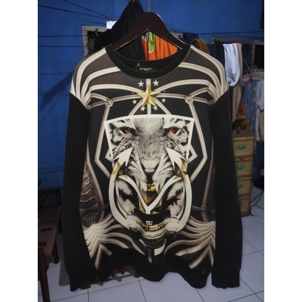 Crewneck Givenchy Paris