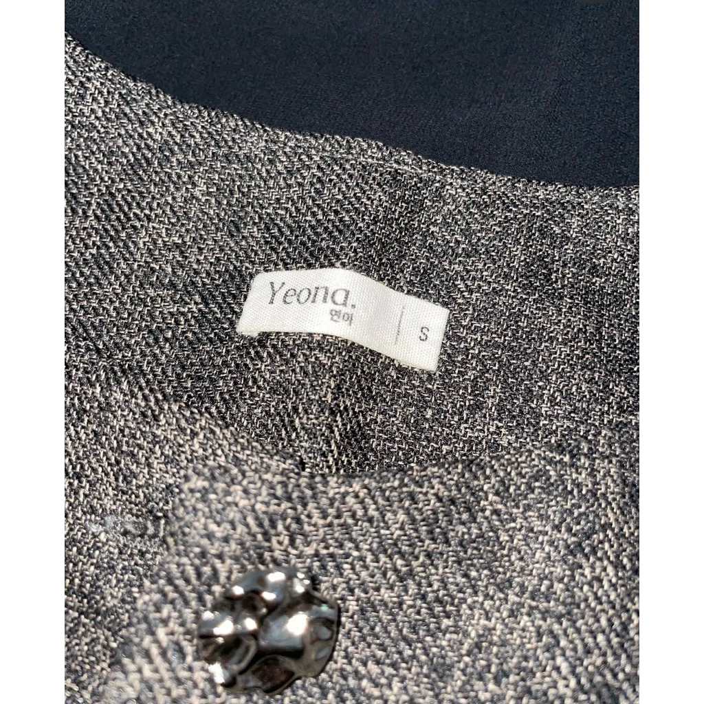 blazer crop by yeona