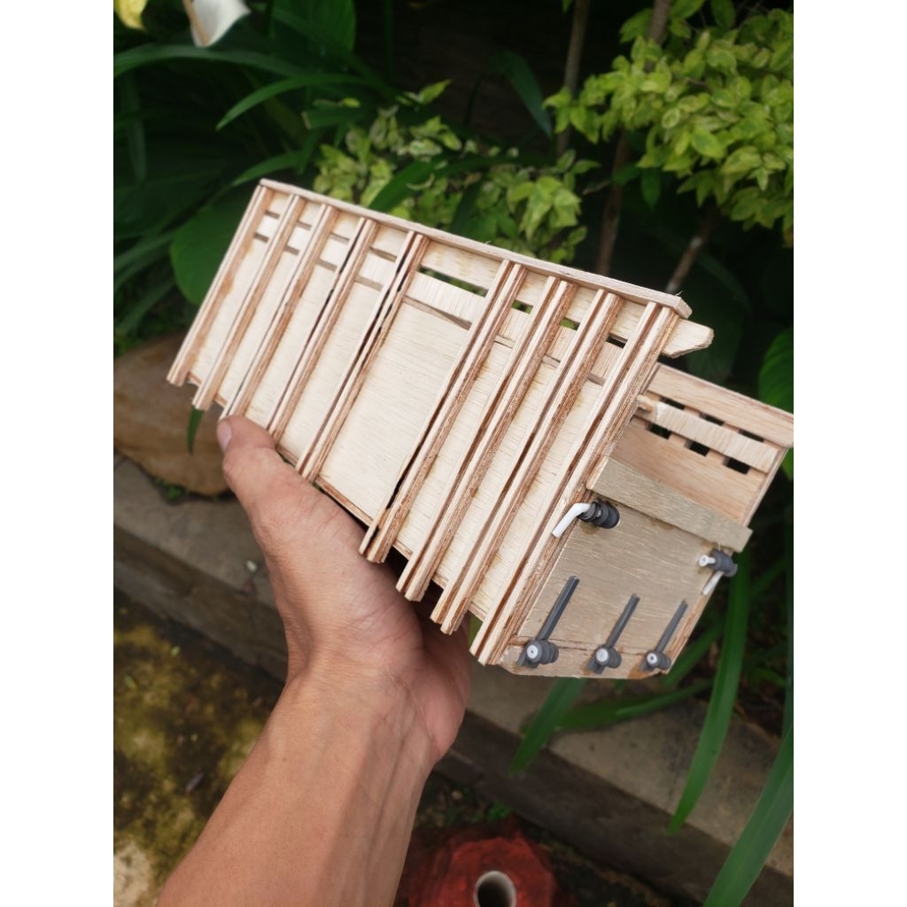 Bak miniatur truck skala truk plastik