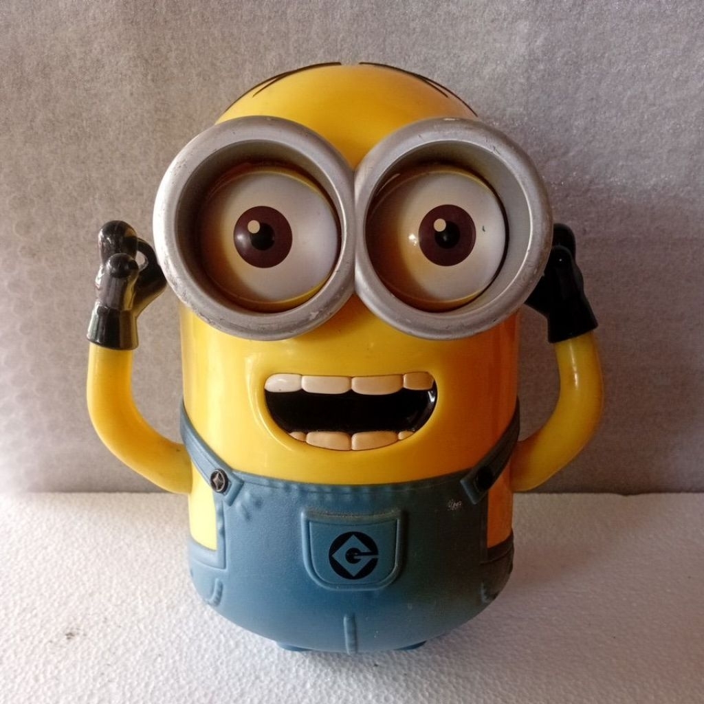 Minion Bucket