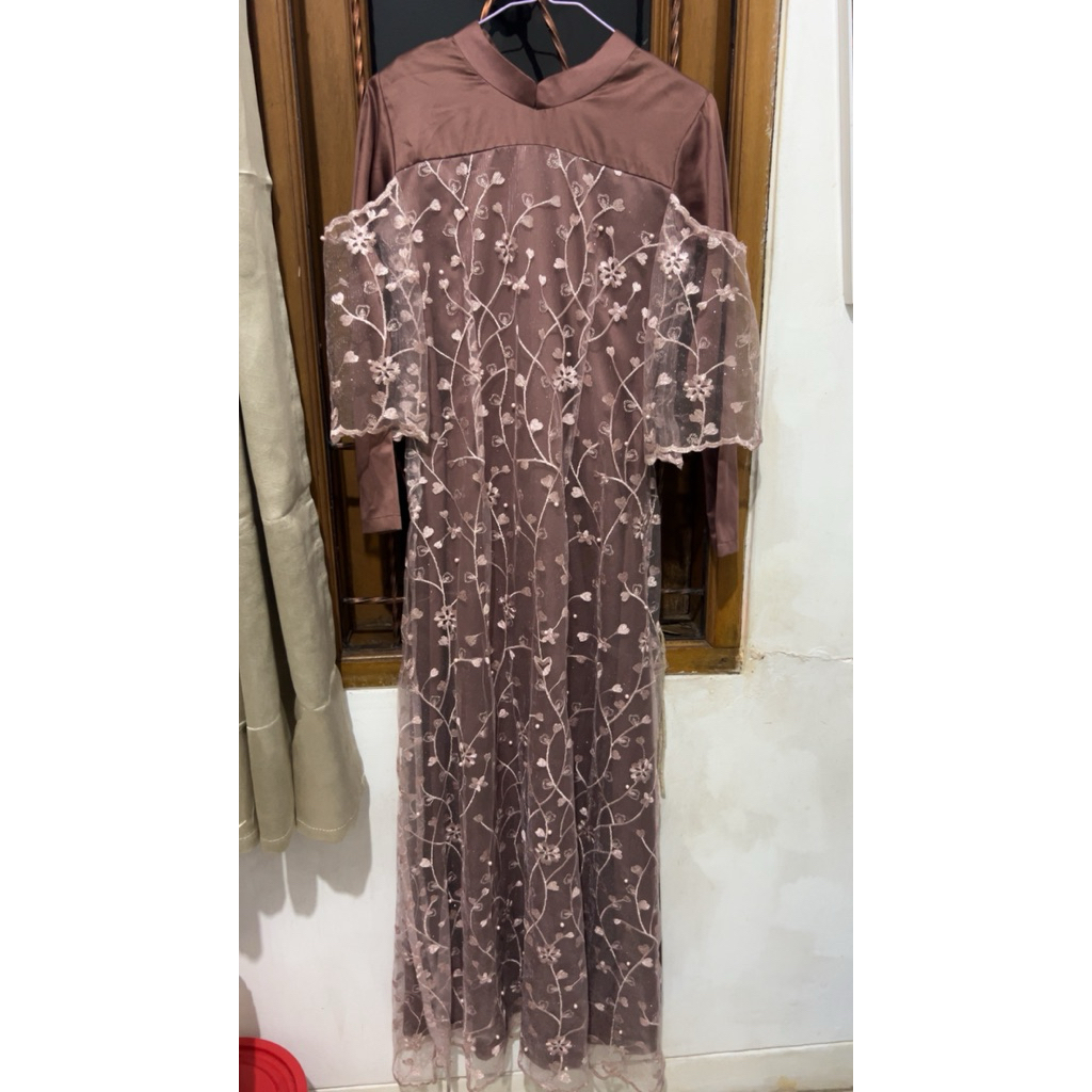 Dress Kondangan Bridesmaid Hijab