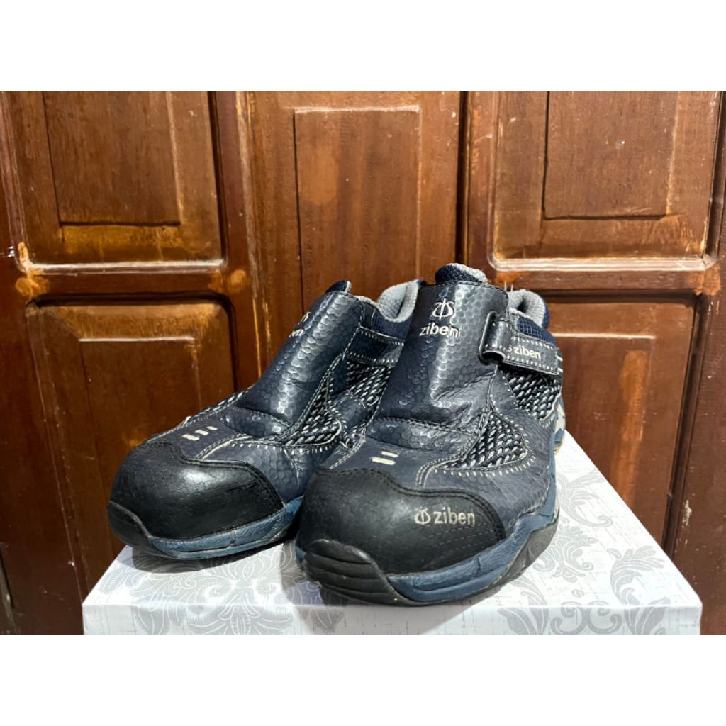 sepatu safety ujung besi ziben sz 41