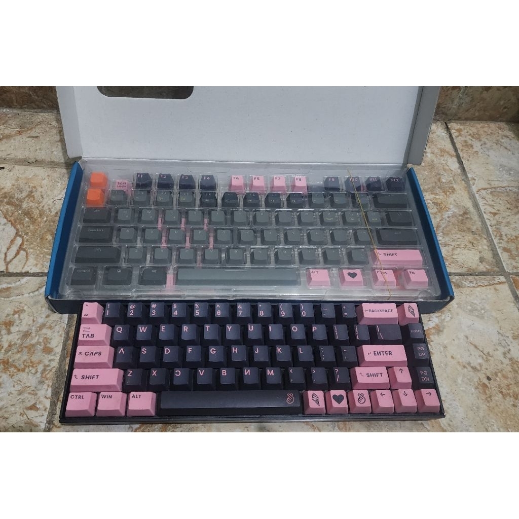 Keychron K6 + Keycaps Pressplay Blackpink Edition