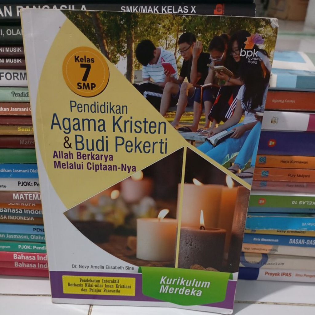 BUKU PENDIDIKAN AGAMA KRISTEN DAN BUDI PEKERTI KELAS 7 SMP BPK GUNUNG MULIA KURIKULUM MERDEKA