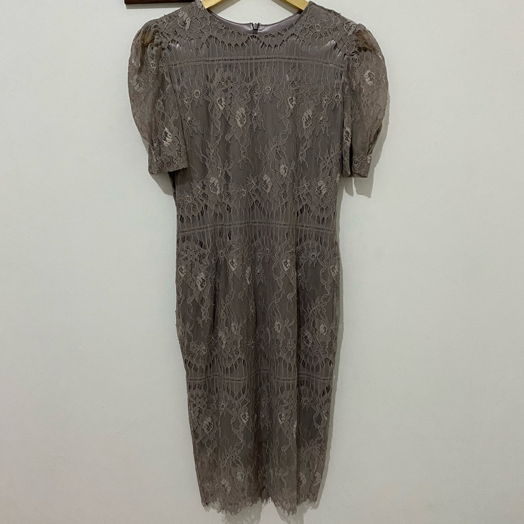 Preloved dress brokat