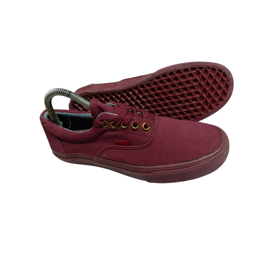sneakers pria wanita/sepatu  Vans Authentic/sepatu pria wanita/sepatu vans maroon