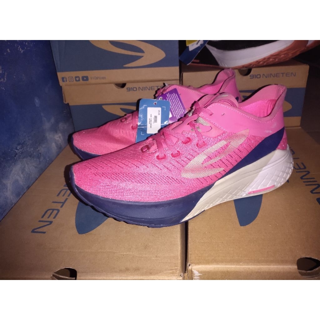Sepatu Running 910 Nineten Hanna 1.0