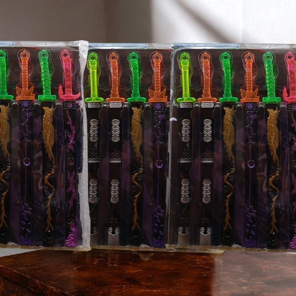 MAINAN ANAK PEDANG BERMACAM GAMBAR-MAINAN ANAK PEDANG KATANA BERBAGAI WARNA