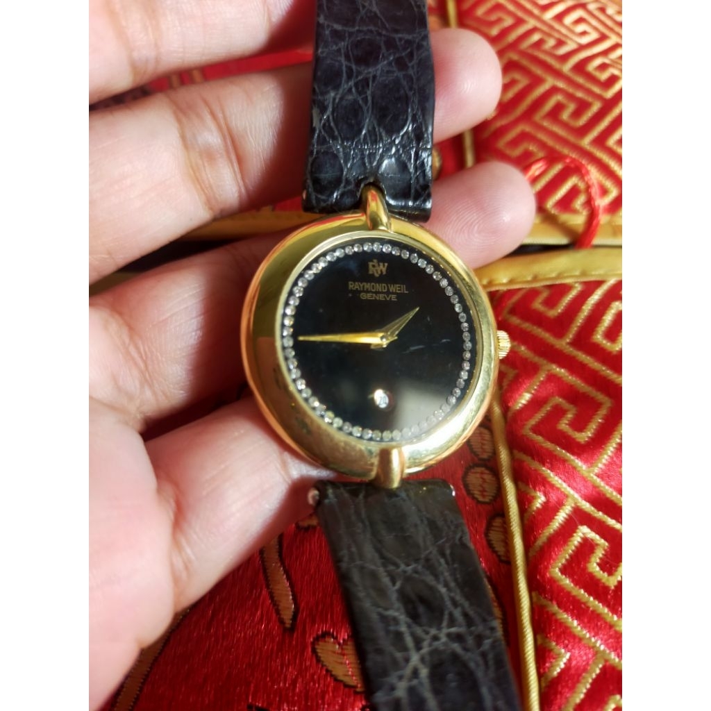 Jam tangan vintage Raymond Weil
Type: Raymond Weil 5350