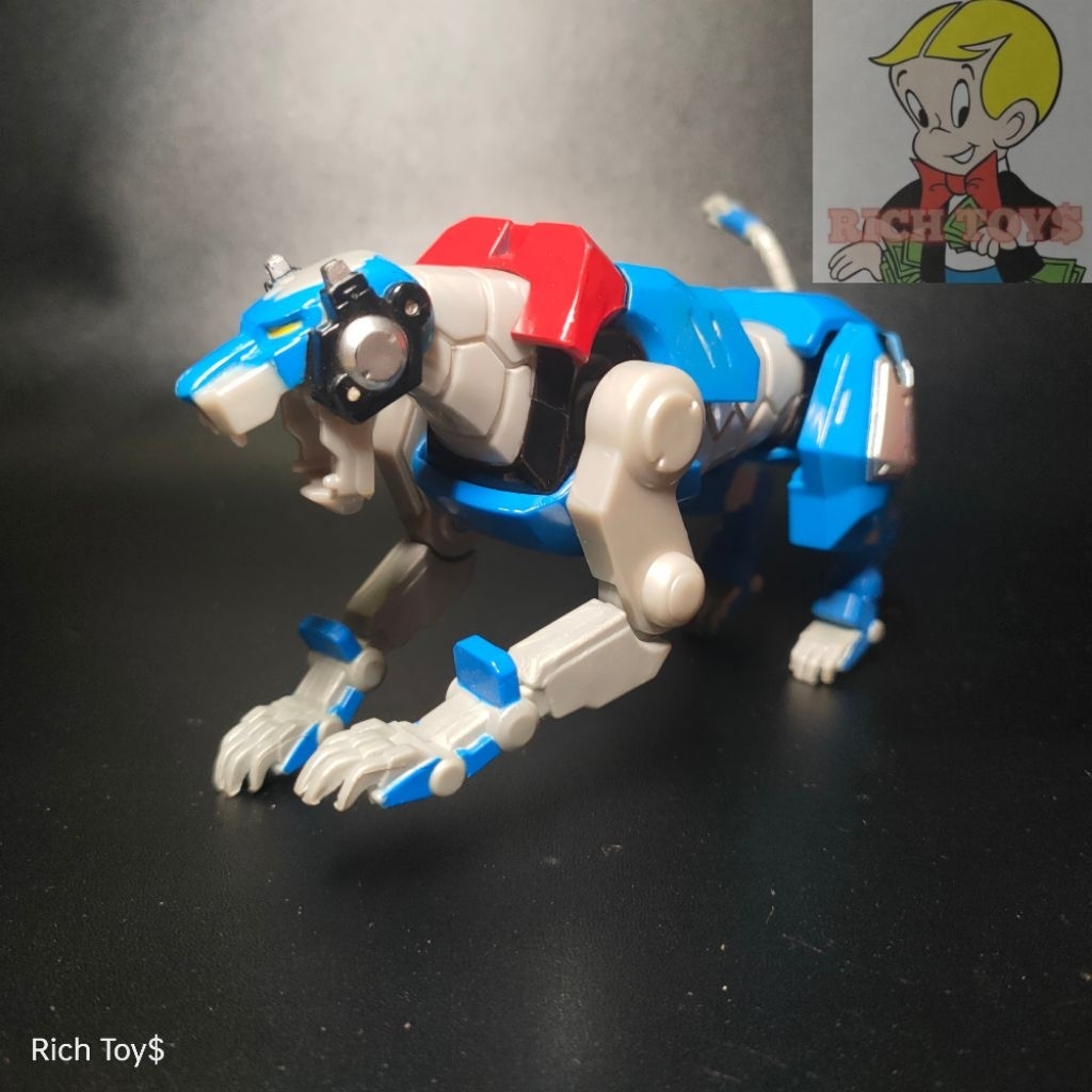 PLAYMATES VOLTRON SINGA BIRU 2017
