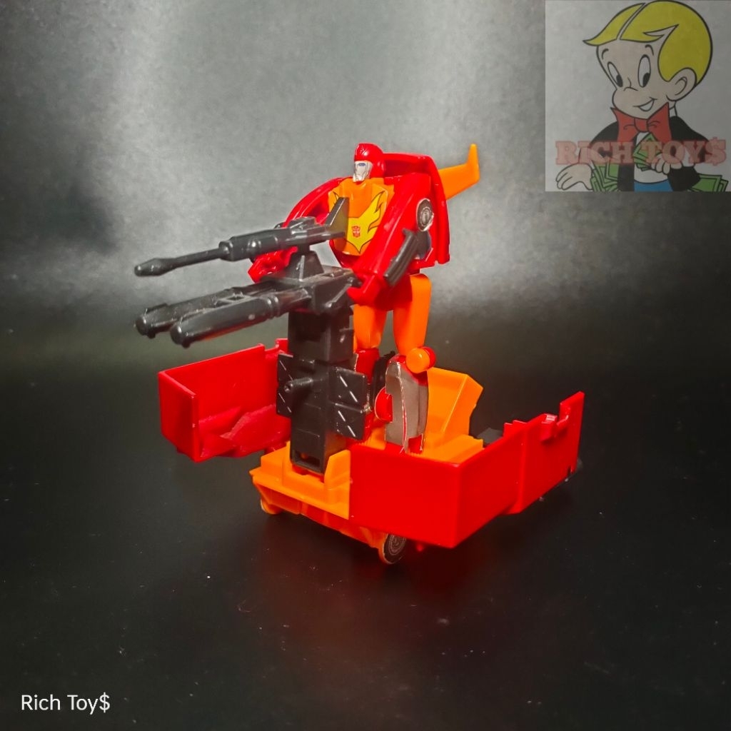 KABAYA TRANSFORMERS GUM RODIMUS PRIME