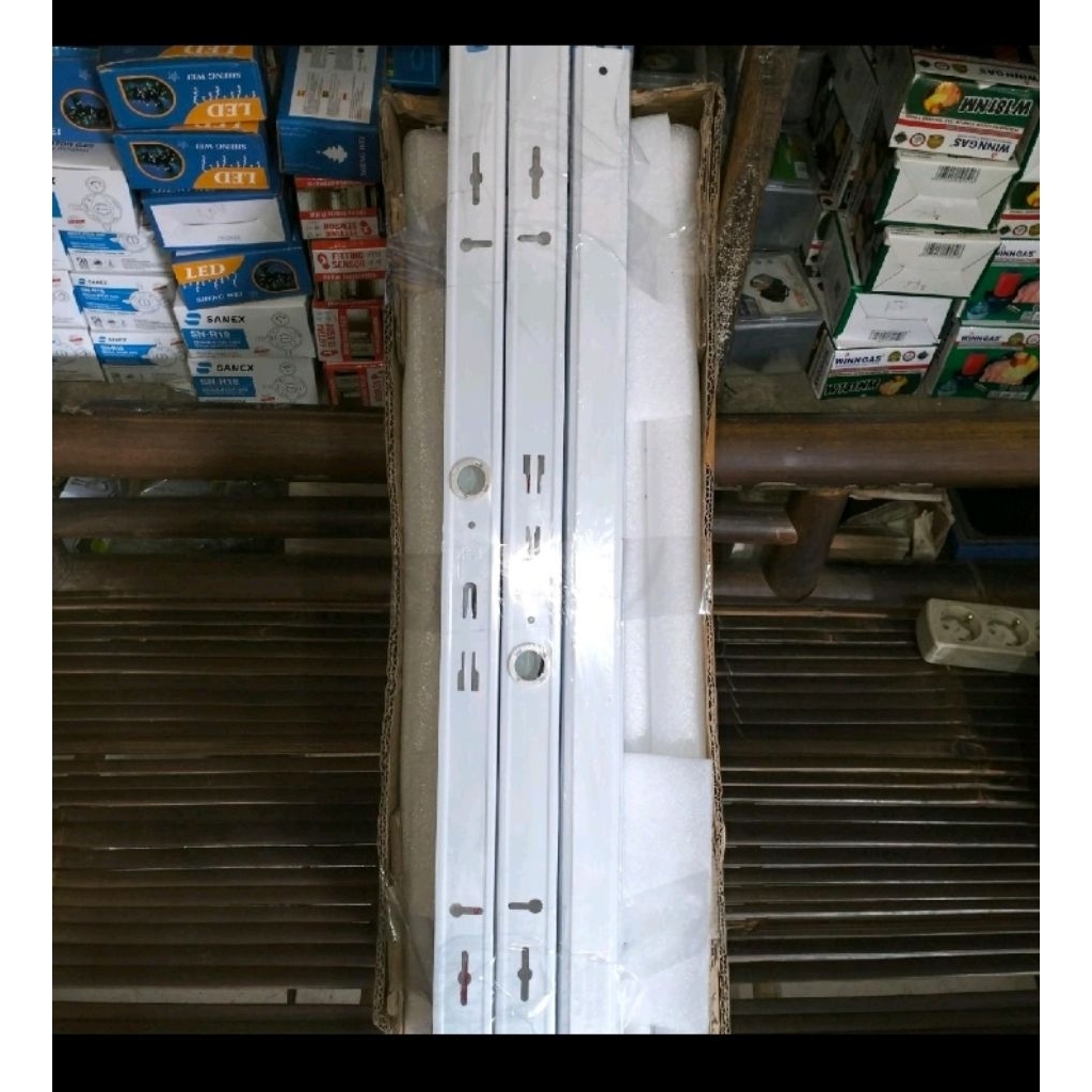 kap tl LED 6 wat panjang 60 cm kap lampu tl led khusus pegiriman samday gojek instan