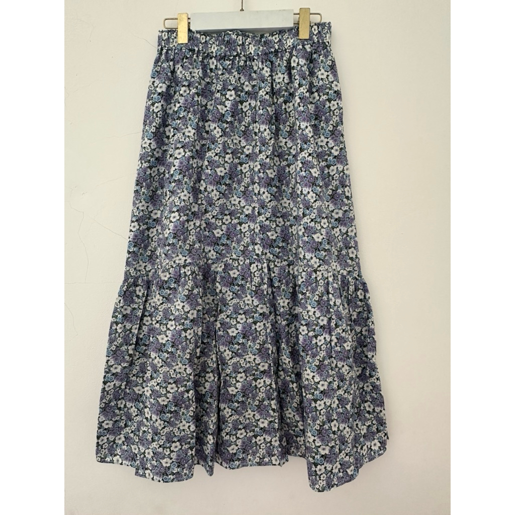 Rok uniqlo paul and joe bunga bunga biru size L