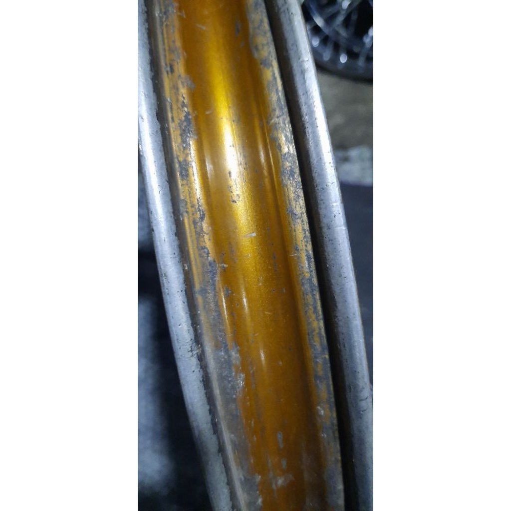 velg depan satria fu copotan ori