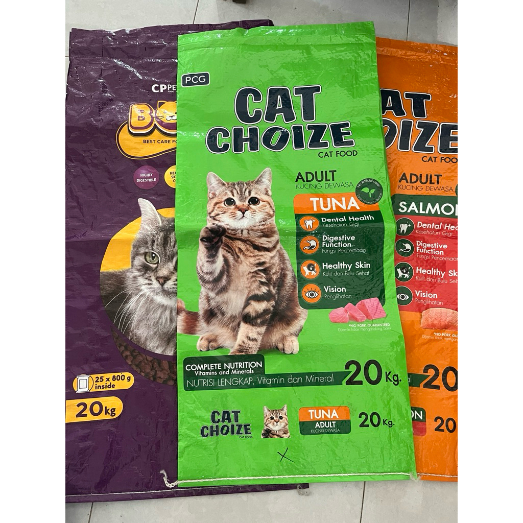 KARUNG BEKAS PAKAN KUCING 20KG