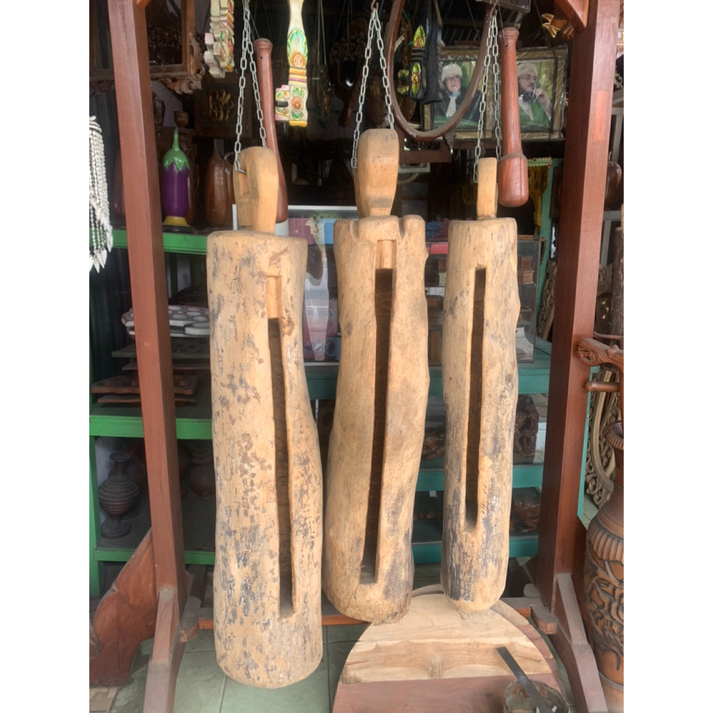 Kenthongan kentongan kayu nangka alat bel sirine tradisional jawa