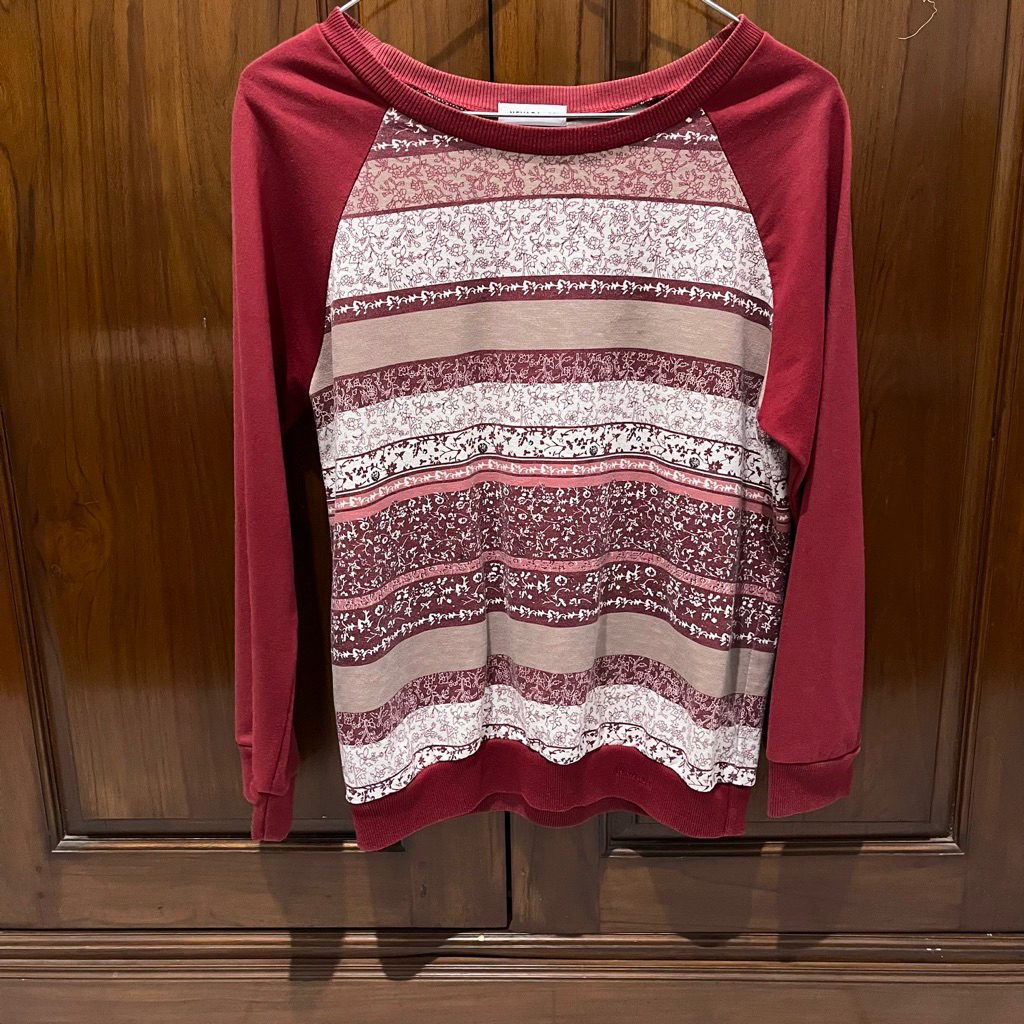 Preloved Sweater Nevada