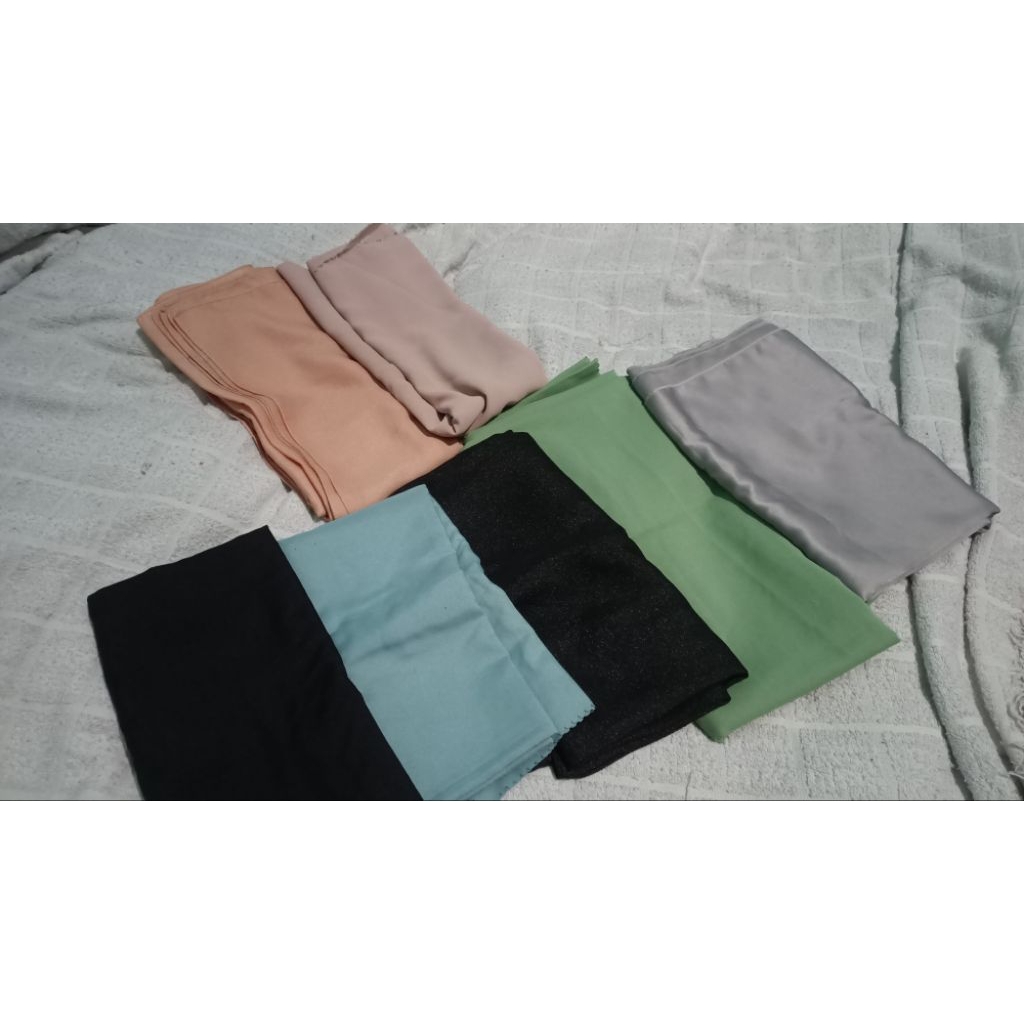 JILBAB PL POLOS DAN MOTIF