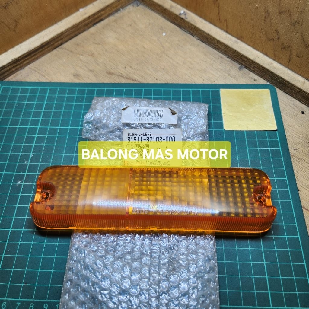SIGNAL LAMP LENS ONLY KANAN DAIHATSU CHARADE G10 G11 TAFT F69 F70 F75 ORI (DAIHATSU GENUINE PARTS) 8