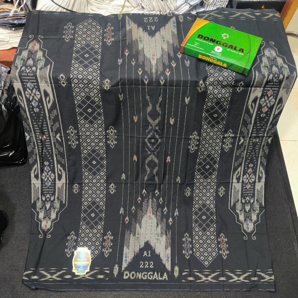 Sarung Donggala Hitam Original A1
