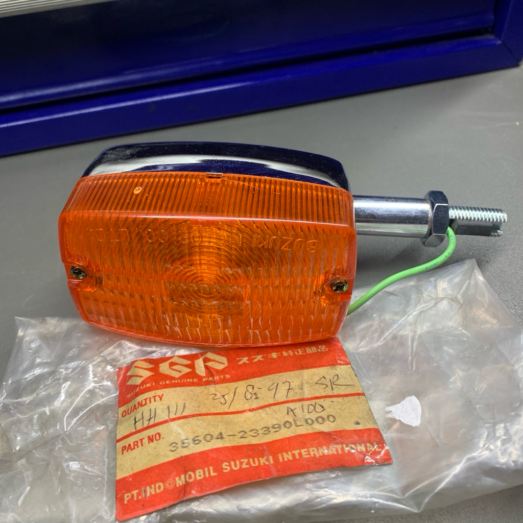 Sein Sen Suzuki A100 A9 100x X-SUPER FR80 Family Deluxe Nos SUZUKI GENUINE PARTS / SGP 35604 - 23390