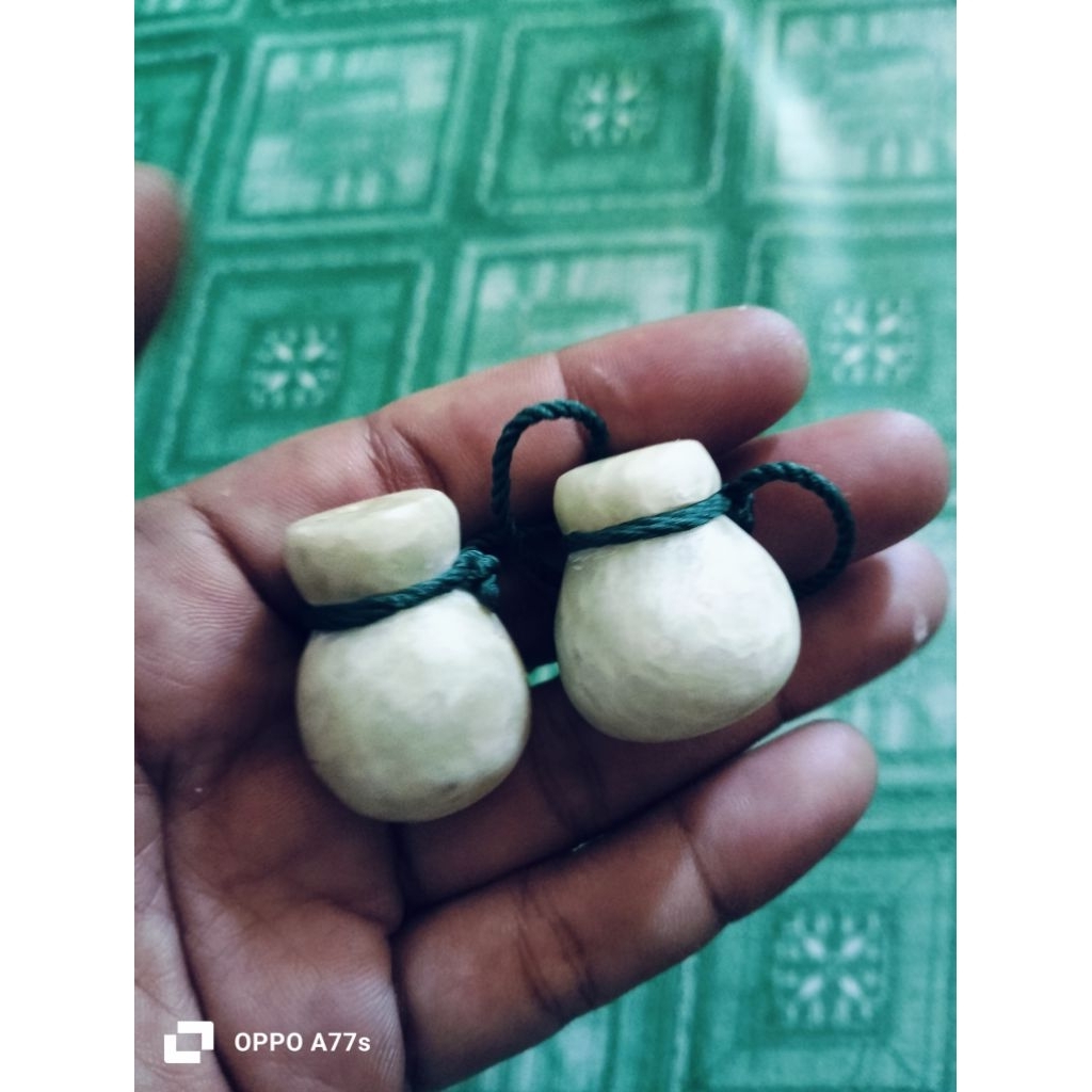 Sepasang buli buli mini peninggalan Mbah kristal lawas