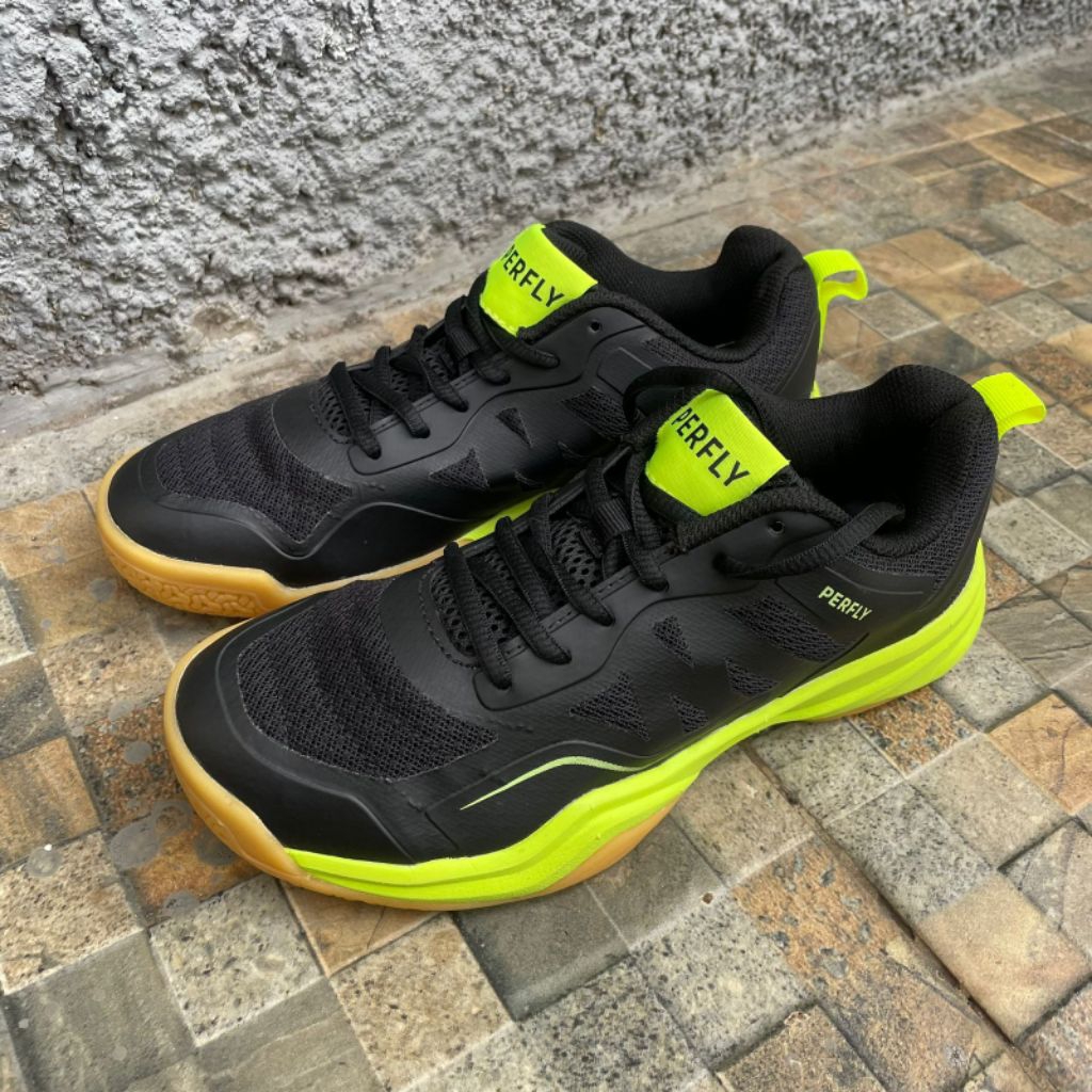 Sepatu BADMINTON PERFLY