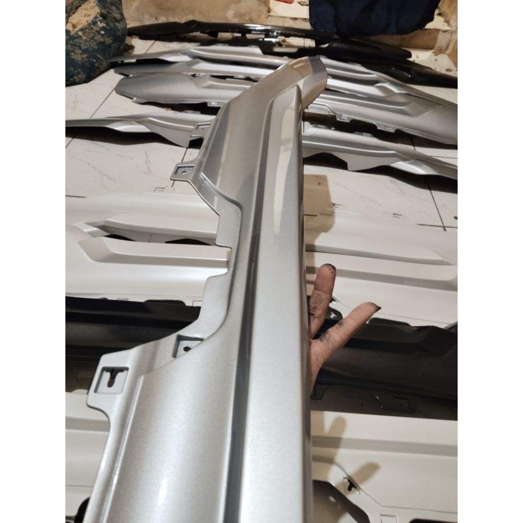 Trunklid bagasi avanza type veloz 2023