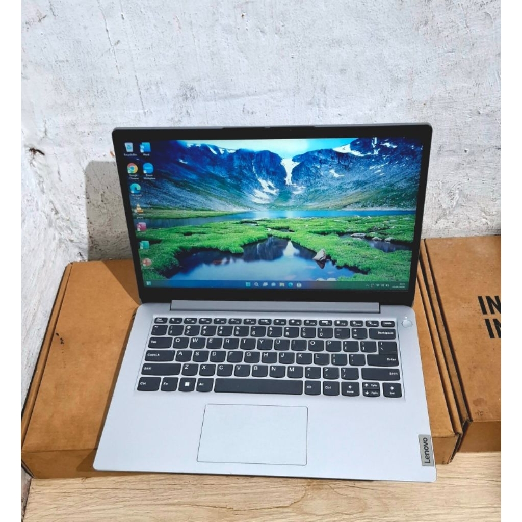 Laptop Lenovo Ideapad Slim 1 14IJL 7Intel N4500 Ram 8 SSD 256 Mulus,
Slim Kekinian, Warna Silver
