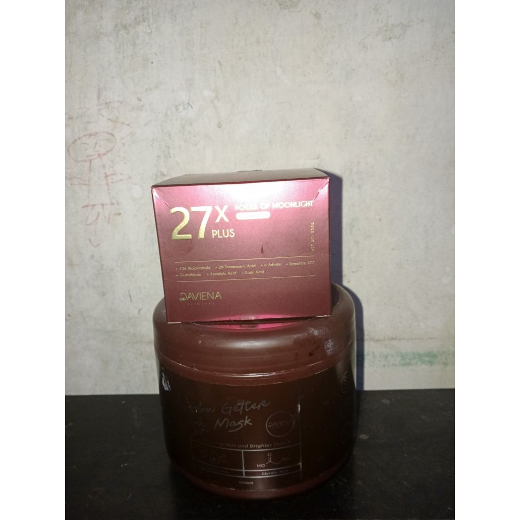 Preloved DAVIENA SKINCARE - The Glow Getter Body Mask (1pcs) + New Formula 27X Plus Power Moonlight 