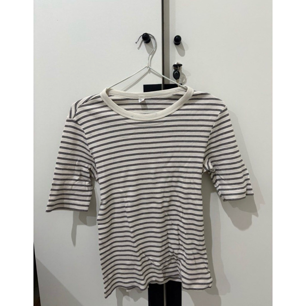 Uniqlo stripe