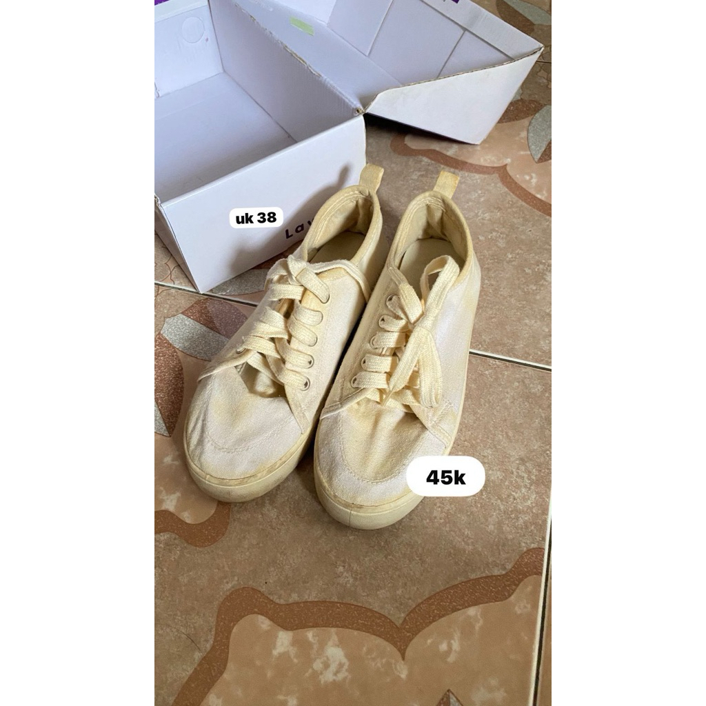 pl sepatu putih rubi