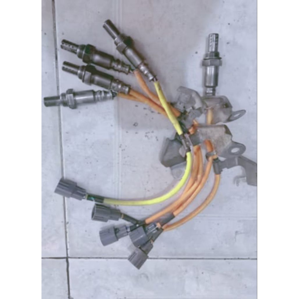 sensor oksigen o2 grand max Luxio Avanza Xenia rush Terios ho2 sensor oksigen grand max/copotan orig