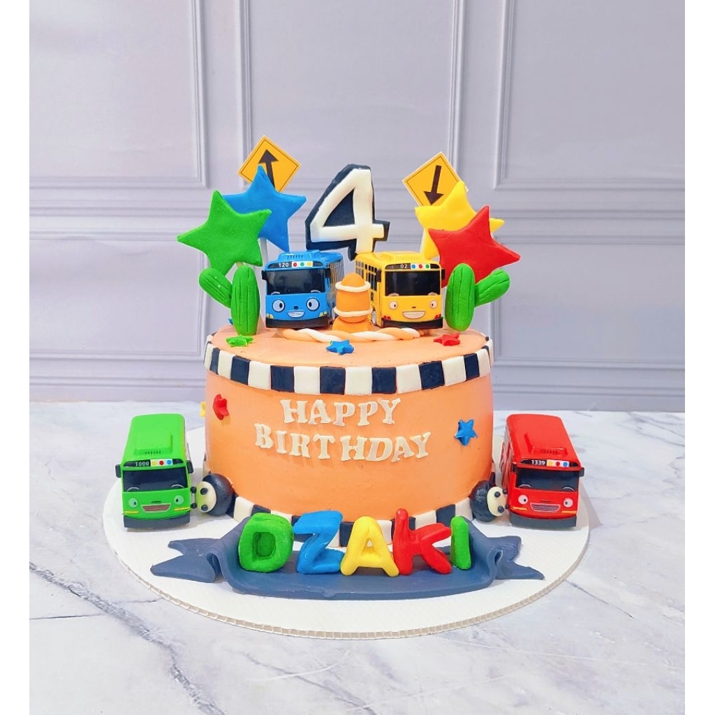 kue ulang tahun tayo