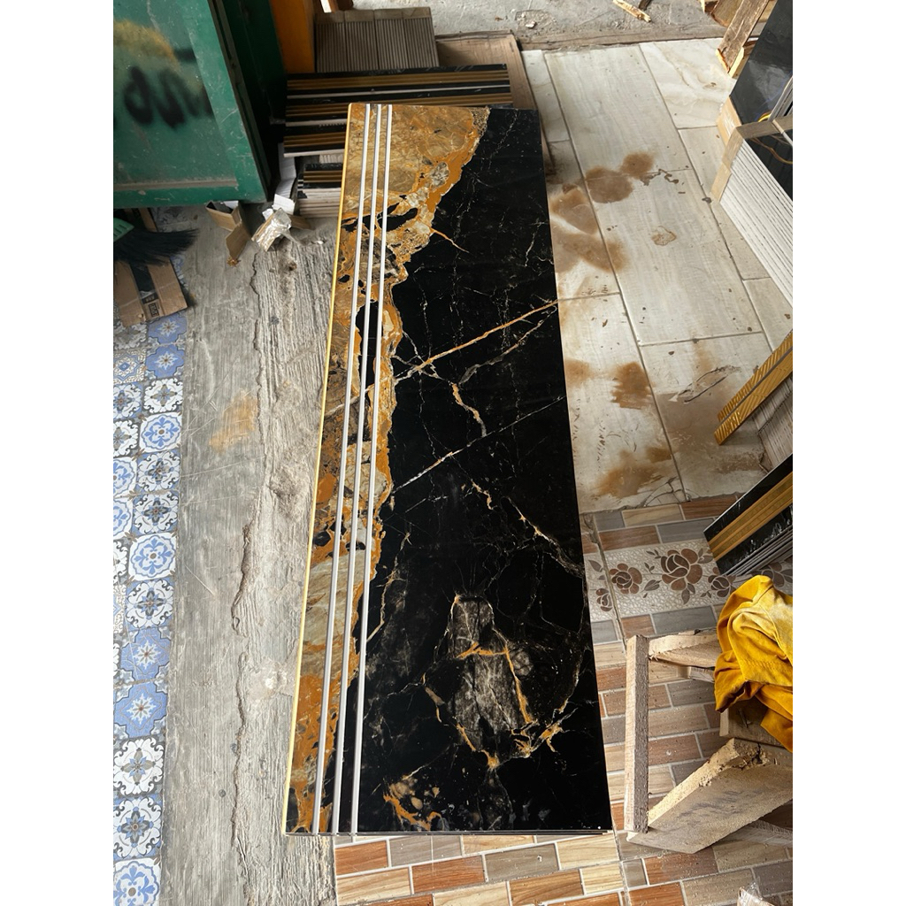 ANAK TANGGA GRANIT MOTIF MARMER GLOSY CUSTOM UKURAN 30x100