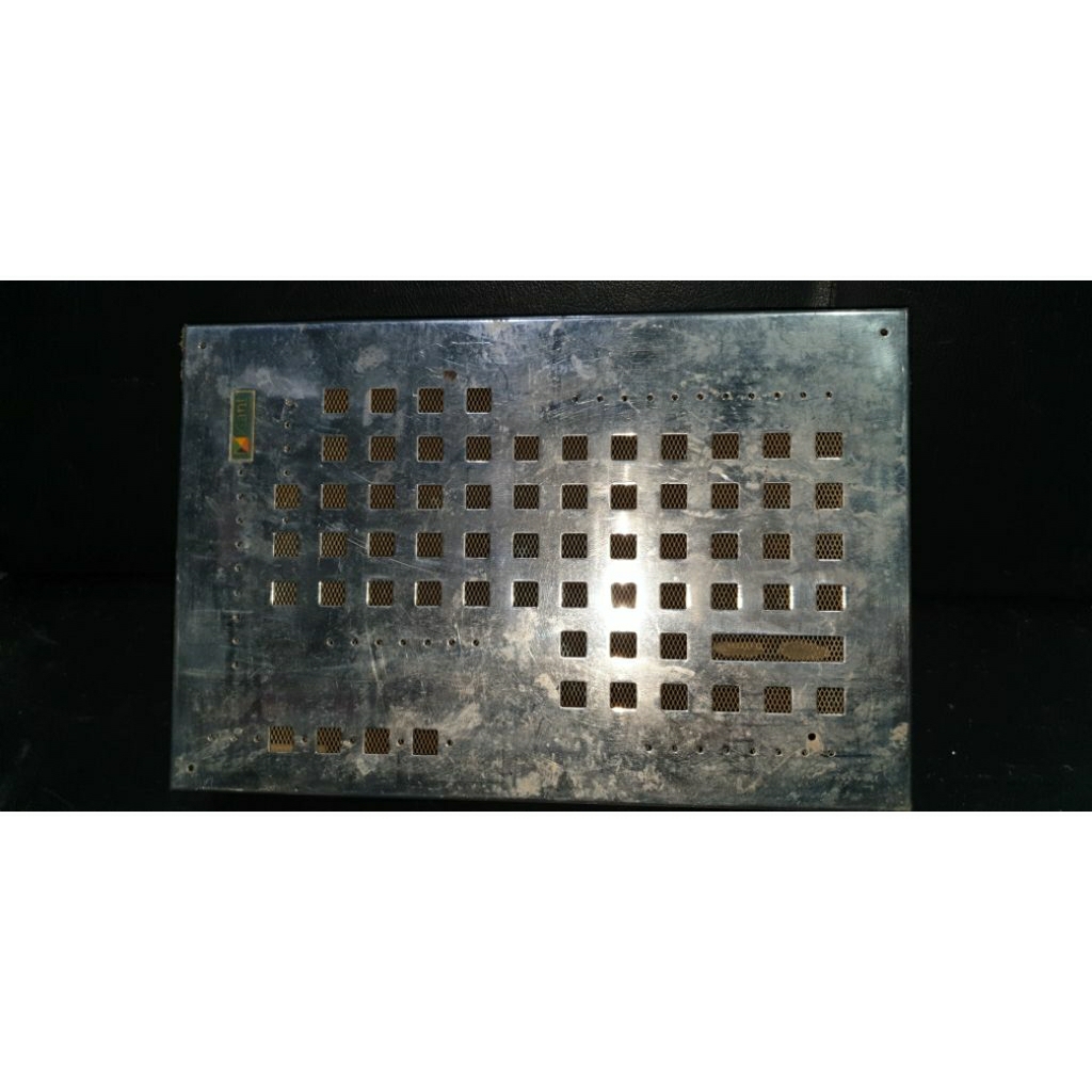 Casing Power Amplifier audio mobil jadul Xtant USA kondisi bekas