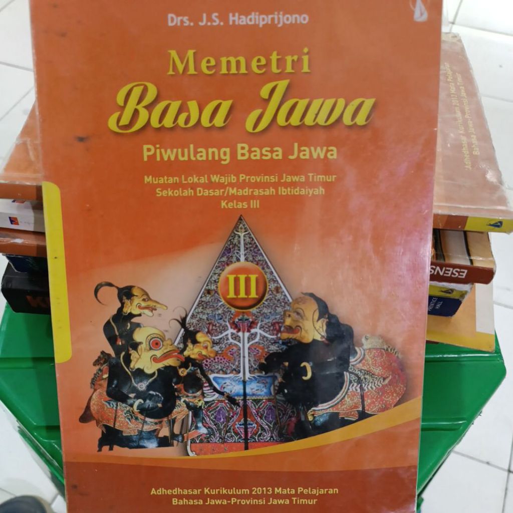 MEMATRI BAHASA JAWA PIWULANG BAHASA JAWA UNTUK KELAS 3 SEKOLAH DASAR