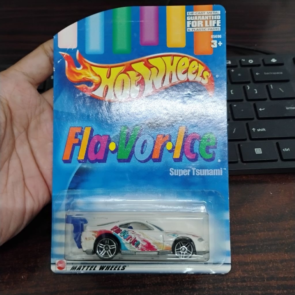 Hot wheels Super Tsunami Fla Vor Ice