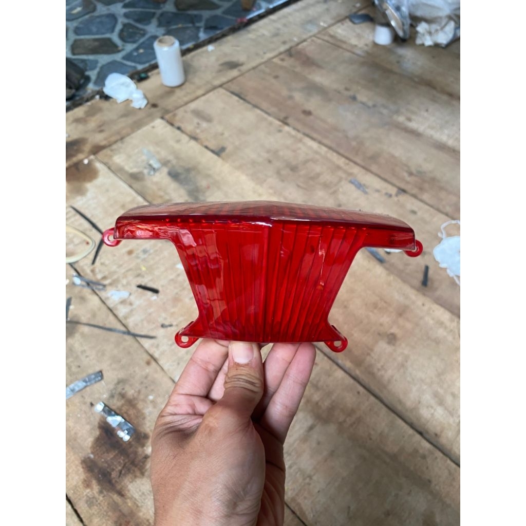 Mika dalam mika lampu rem belakang honda freego original