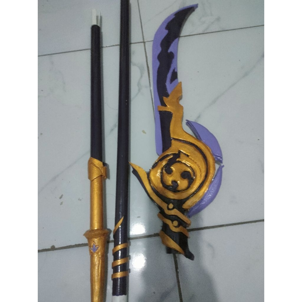 Engulfing lightning weapon raiden codplay genshin impact  prop raiden