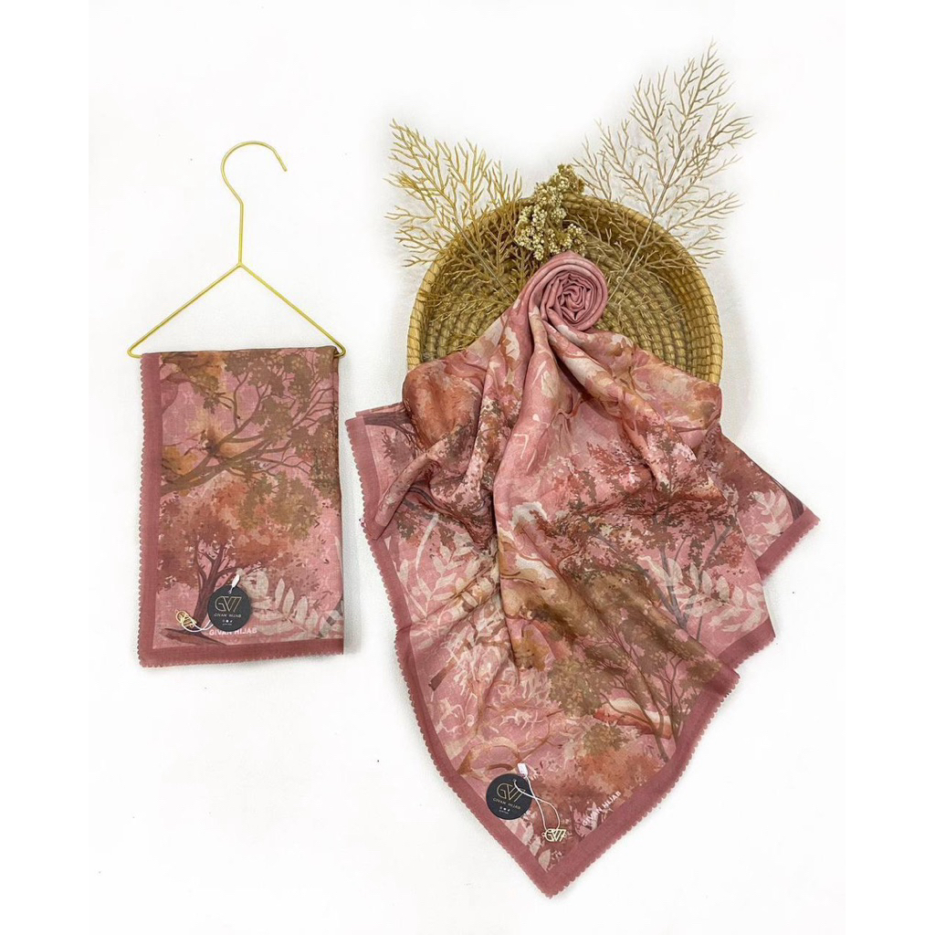 GIVAN PREMIUM POUCH SYAR'I/SEGIEMPAT MOTIF/HIJAB SEGIEMPAT