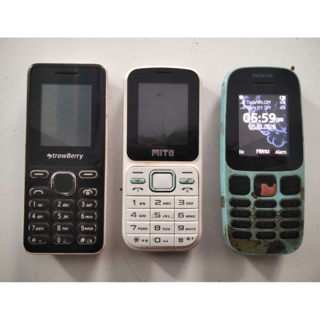 Murah HP Jadul Second Normal (Strawberry ST22/Mito 135/Nokia TA-1034)