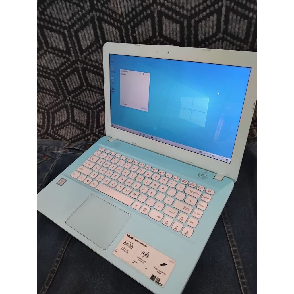 Asus X441Ua (Tosca)Intel Core i3 -6006U