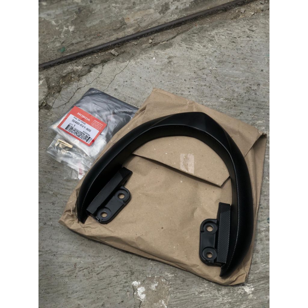 50400-KVY-900 rail rr grab , behel pangkon beat karbu original ahm honda indonesia nos