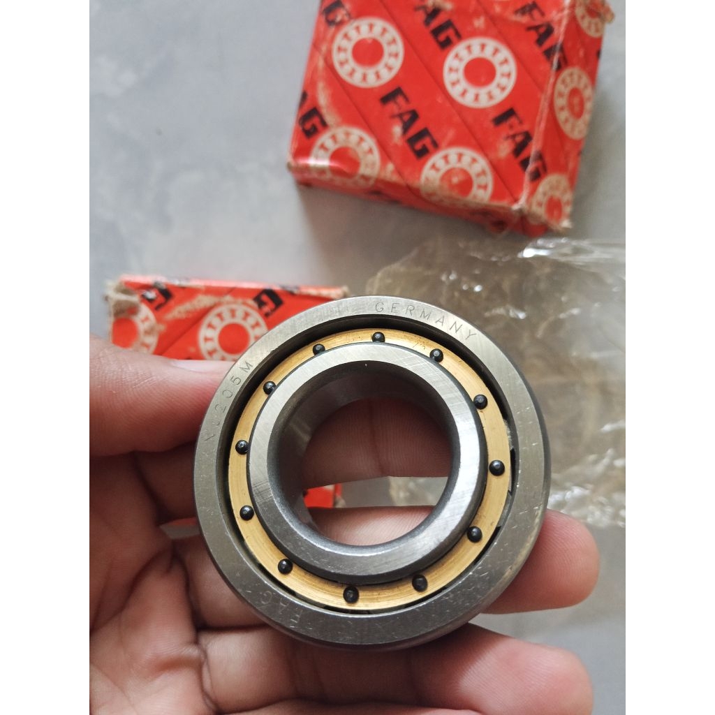 laker bearing high speed FAG Germany 6205 F1ZR F1Z nos