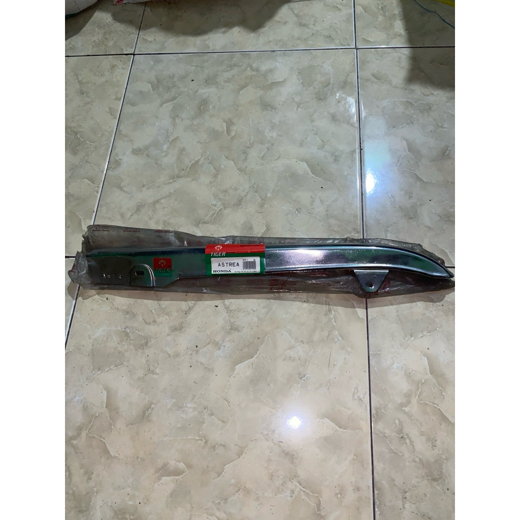 tutup rantai stengkas ketengkas model sabit honda c70 astrea 800 star prima besi chrome