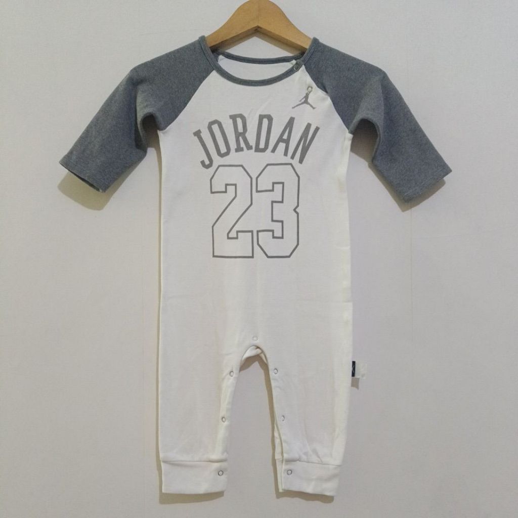 Preloved second baju anak romper panjang jordan abu putih like new