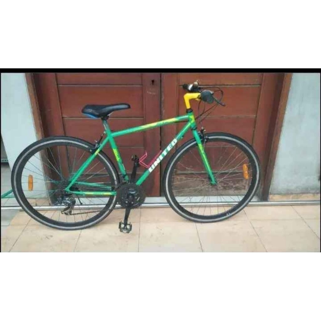 Sepeda United Slick Hybrid Fixie Balap Roadbike bkn Heist