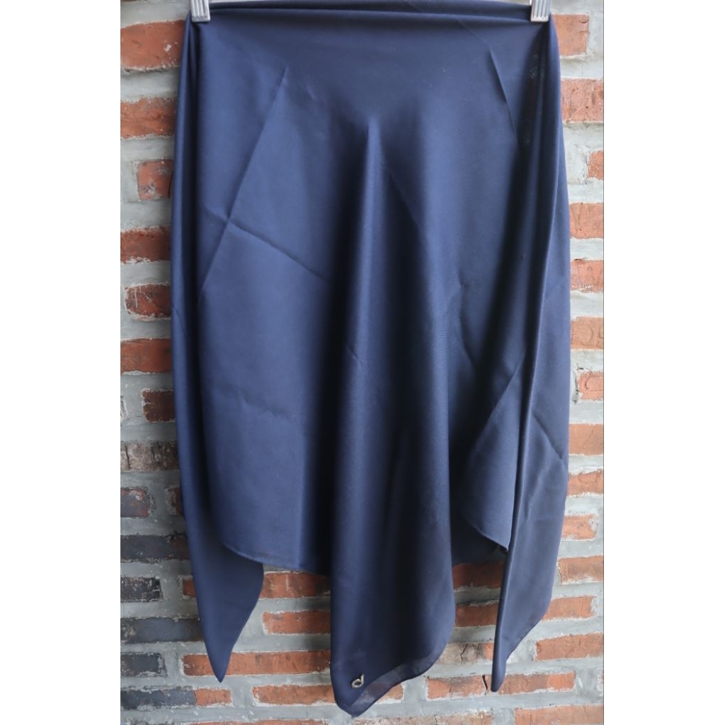 Preloved Deenay Polos Navy