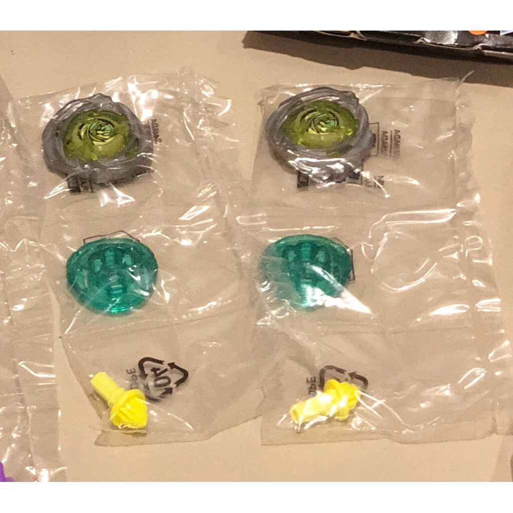Beyblade X ~ Hasbro ~ Hover Wyvern 3-85 N ( New )